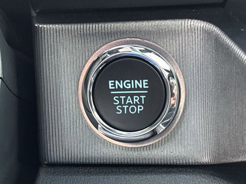 New 2026 Ford F250 Platinum w/ FX4 Off-Road Package AWD/4WD image 36