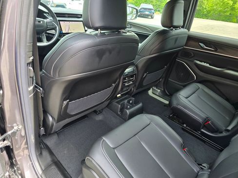New 2026 Jeep Grand Cherokee L Limited AWD/4WD image 21
