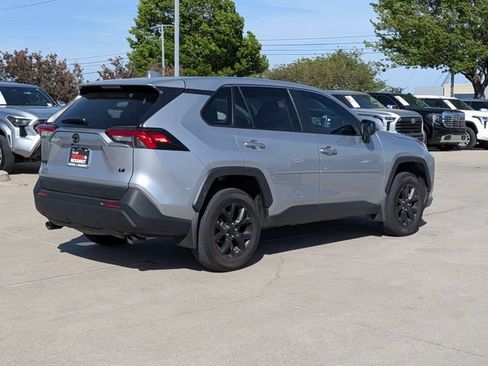 Used 2024 Toyota RAV4 LE FWD image 5