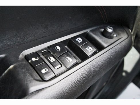 Used 2024 Jeep Compass Trailhawk image 19