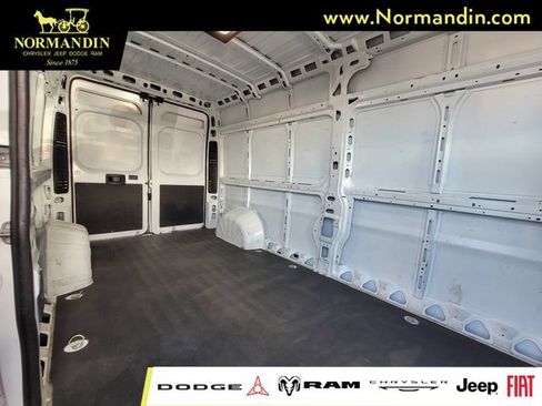Used 2025 RAM ProMaster 2500 w/ Convenience Group FWD image 18