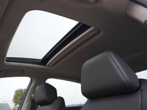 Used 2025 Honda Accord Touring image 25