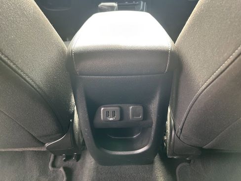 Used 2019 GMC Canyon SLE image 38