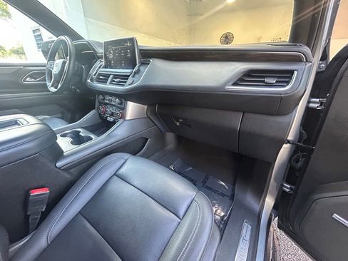 Used 2023 Chevrolet Suburban LT image 26