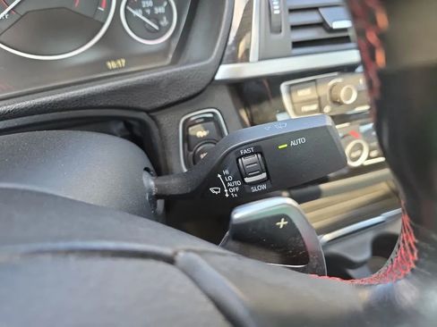 Used 2020 BMW 430i Coupe w/ Convenience Package image 21