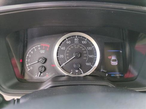 Used 2022 Toyota Corolla LE FWD image 11