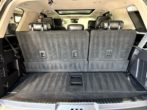 Used 2019 Ford Expedition Platinum image 22
