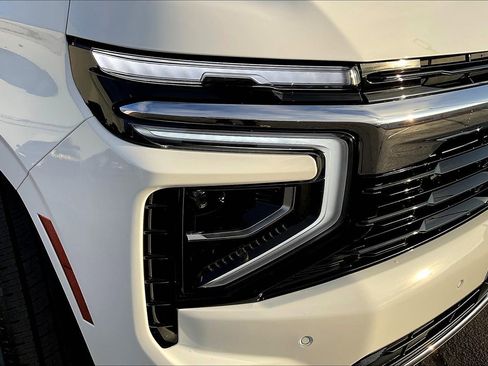 Used 2025 Chevrolet Tahoe LS image 24