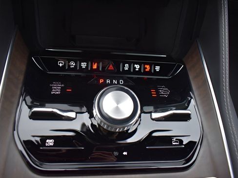 Used 2023 Jeep Grand Wagoneer L 4WD image 21