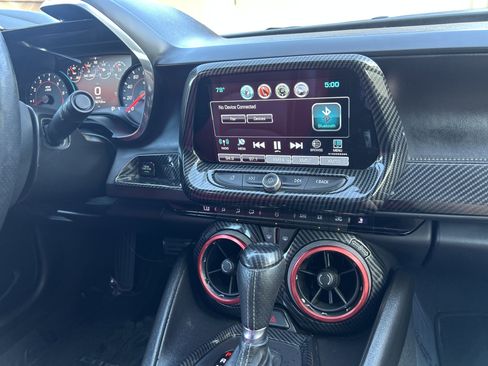 Used 2018 Chevrolet Camaro SS image 18