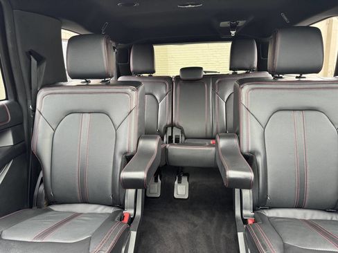 Used 2021 Ford Expedition Max Limited image 18