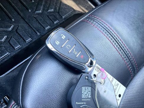 Used 2023 Chevrolet Traverse RS image 14