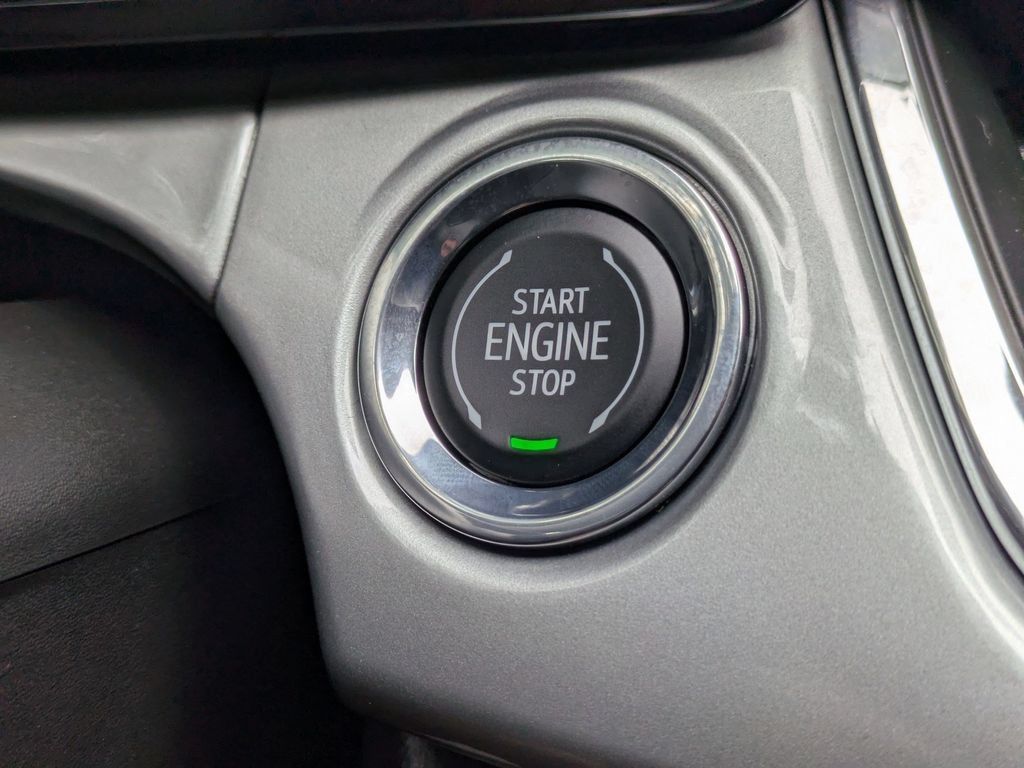 New 2026 Chevrolet Trax LT w/ Driver Confidence Package FWD image 19