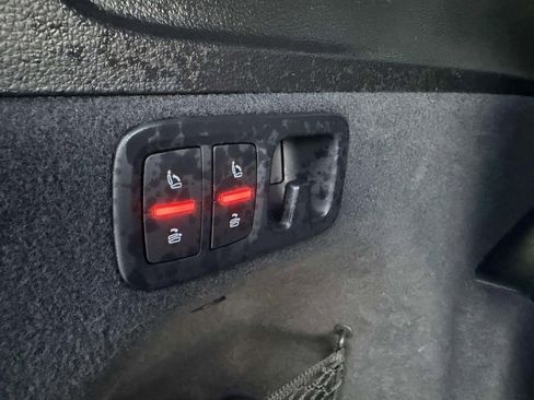 Used 2017 Audi Q7 3.0T Premium Plus image 7