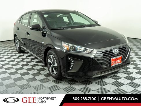 Used 2017 Hyundai Ioniq SEL FWD image 1
