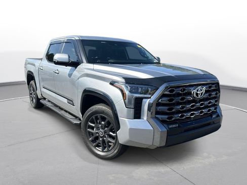 Used 2024 Toyota Tundra Platinum AWD/4WD image 4