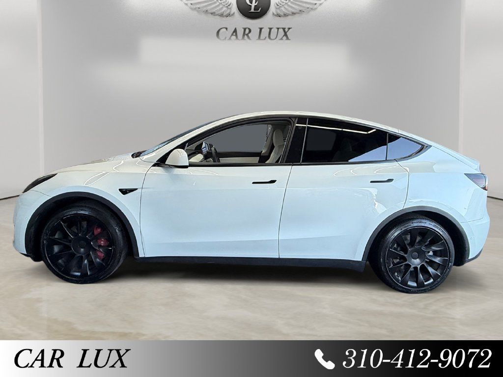 Used 2022 Tesla Model Y Long Range AWD/4WD image 2
