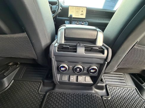 Used 2023 Land Rover Defender 130 X-Dynamic SE AWD/4WD image 29