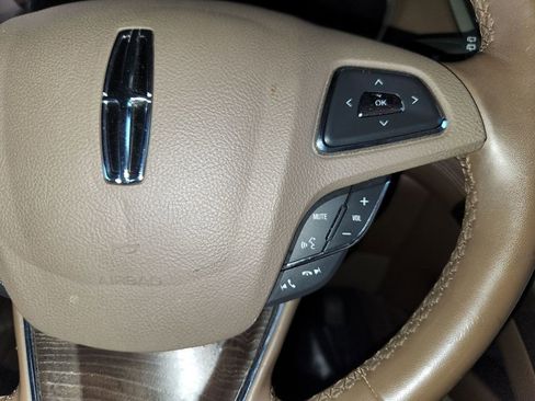 Used 2018 Lincoln MKX Reserve w/ Driver Assistance Package image 27