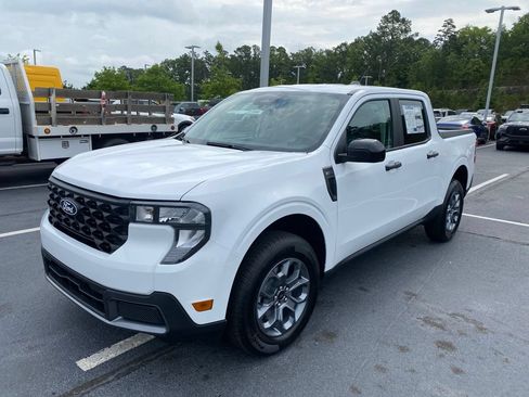 New 2026 Ford Maverick XLT w/ XLT Luxury Package AWD/4WD image 3