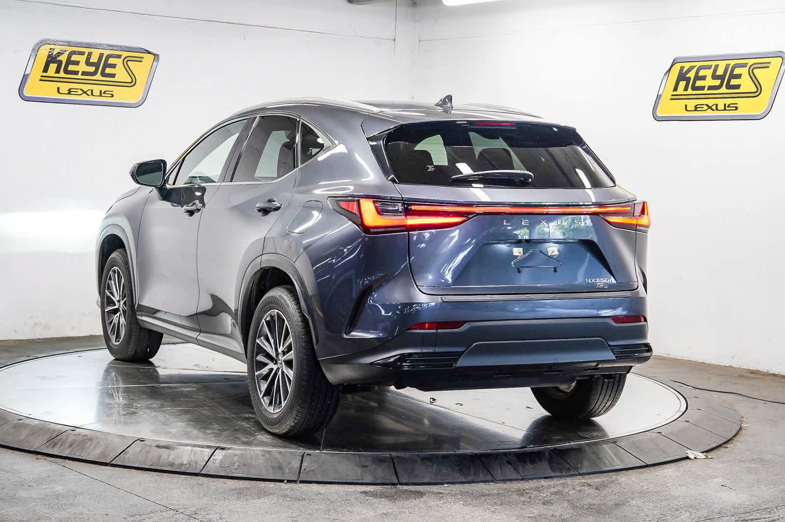 Used 2024 Lexus NX 350h AWD w/ Vision Package image 2