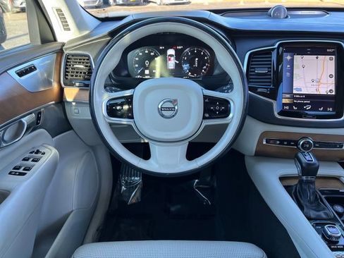 Used 2017 Volvo XC90 T6 Inscription w/ Vision Package image 15