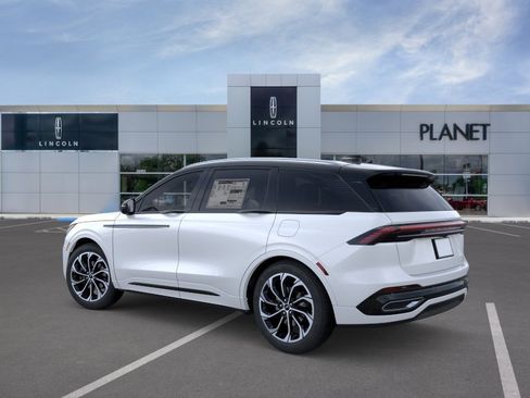 New 2026 Lincoln Nautilus Reserve AWD/4WD image 4