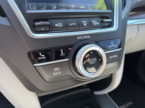 Used 2020 Acura MDX SH-AWD image 10