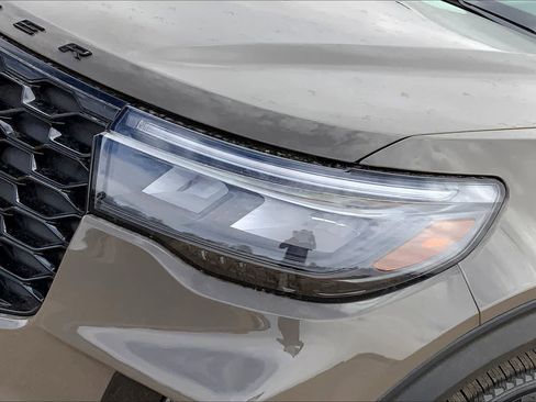 New 2026 Ford Explorer ST-Line RWD image 13