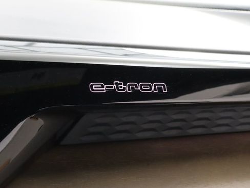 Used 2022 Audi e-tron GT Prestige w/ Prestige Package AWD/4WD image 27