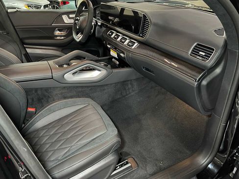 New 2026 Mercedes-Benz GLS 63 AMG 4MATIC image 11