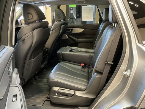 Certified 2025 Acura MDX w/ Technology Package image 25