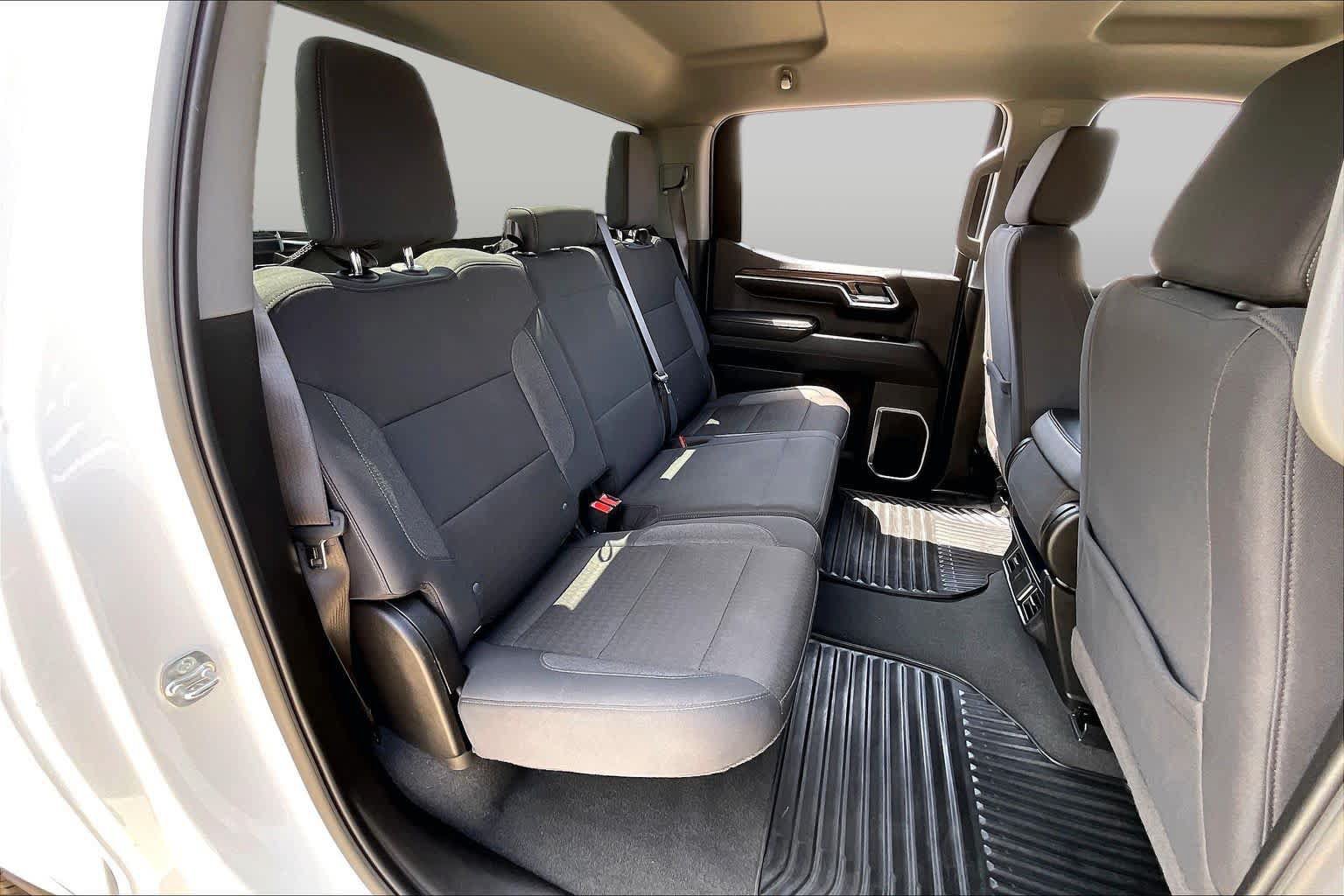 Used 2026 Chevrolet Silverado 1500 RST RWD image 34