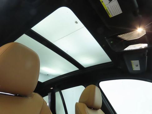 Used 2023 BMW X3 xDrive30i w/ Premium Package image 19