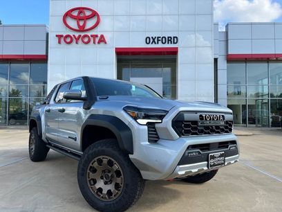 New 2025 Toyota Tacoma Trailhunter