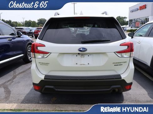 Used 2020 Subaru Forester Premium AWD/4WD image 18
