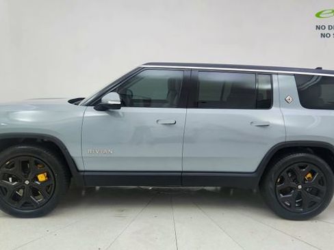 Used 2024 Rivian R1S Adventure AWD/4WD image 10