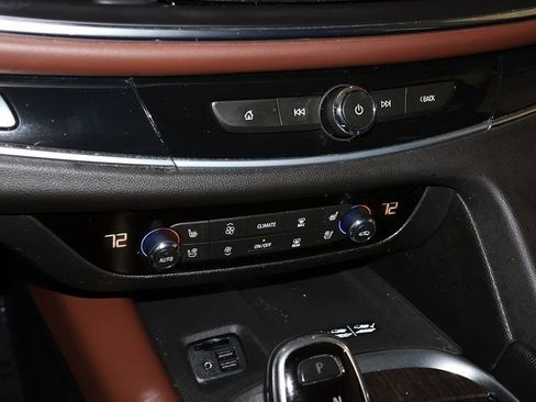 Used 2021 Buick Enclave Avenir w/ Avenir Technology Package AWD/4WD image 23