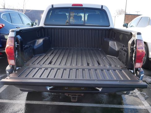 Used 2006 Toyota Tacoma PreRunner image 18