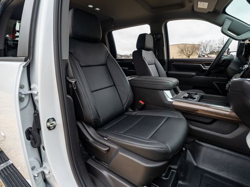 New 2026 Chevrolet Silverado 3500 LT w/ Convenience Package image 40