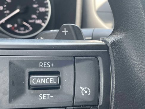 Used 2023 Nissan Rogue S AWD/4WD image 29