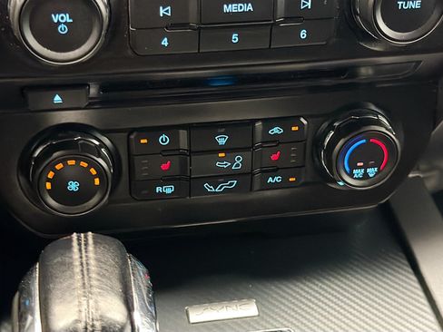 Used 2018 Ford F150 XLT w/ Equipment Group 302A Luxury RWD image 9