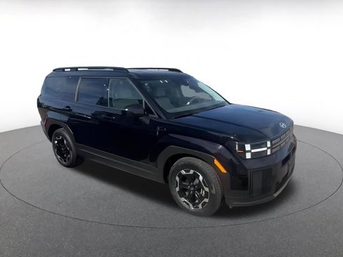 Used 2025 Hyundai Santa Fe SEL image 2