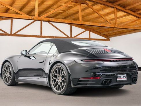 Used 2022 Porsche 911 Carrera 4S image 4