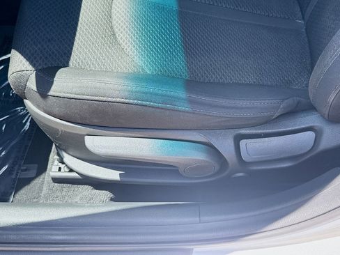 Used 2018 Kia Optima LX w/ 17" Alloy Wheels Package image 15