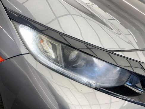 Used 2021 Honda Civic Sport image 29