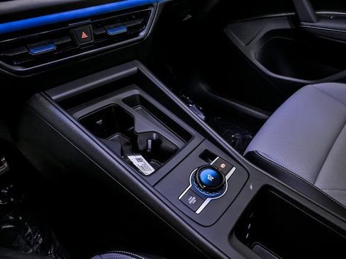 New 2026 Volkswagen Tiguan SE R-Line image 17