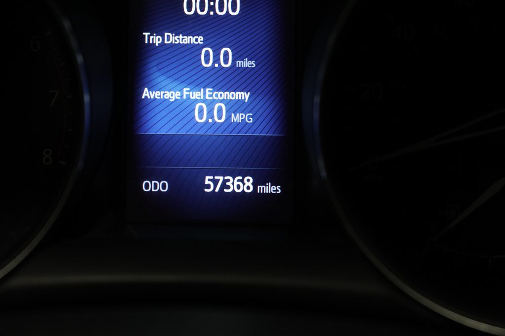 Used 2018 Toyota C-HR XLE FWD image 18