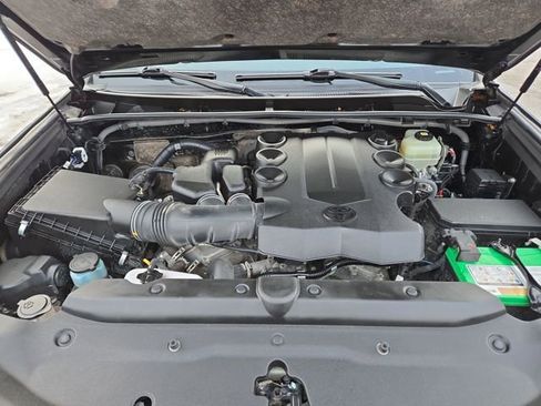 Used 2022 Toyota 4Runner SR5 Premium image 37