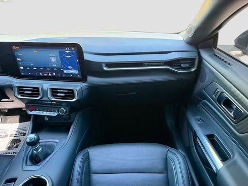 Used 2025 Ford Mustang GT Premium image 17